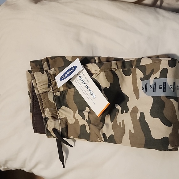 Old navy built-in flex pants - Picture 2 of 3